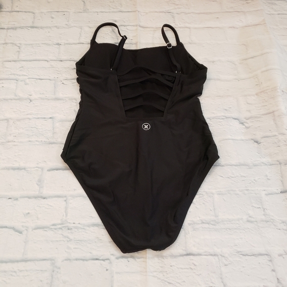 Hurley - Picture 2 of 4